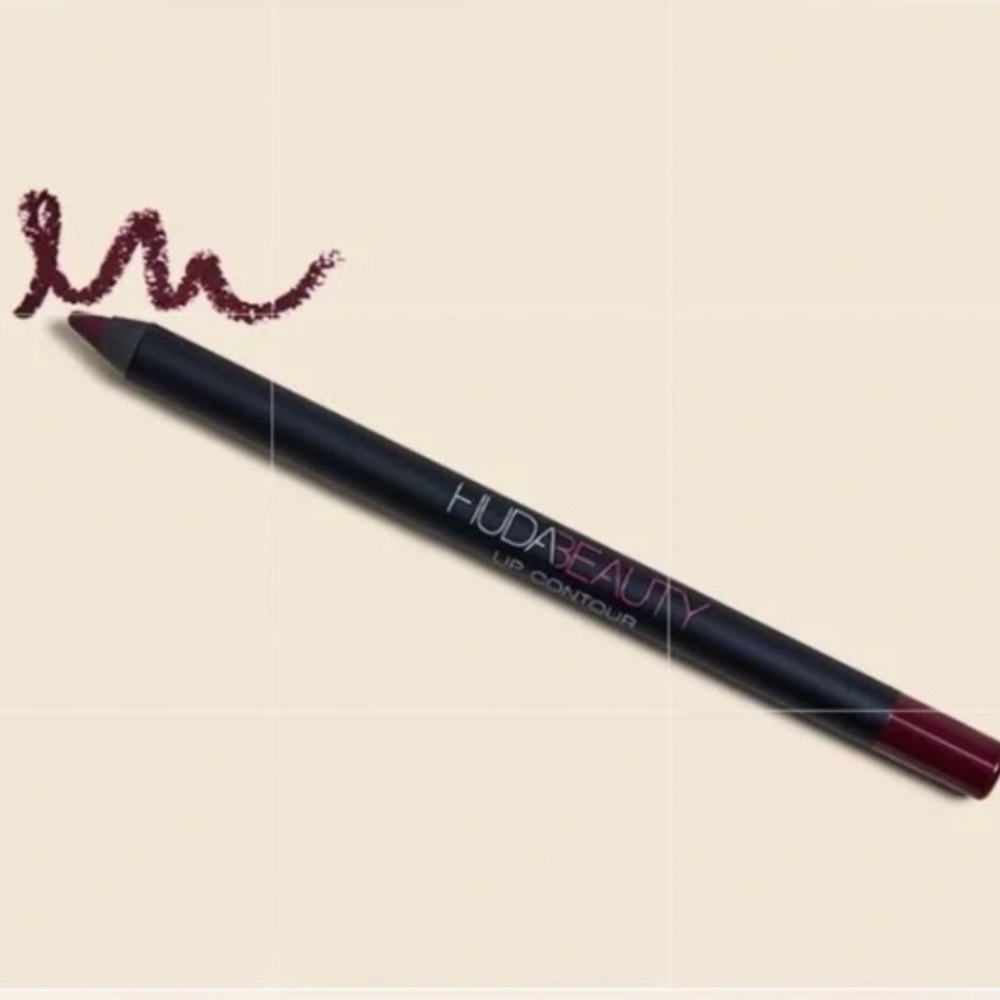 💎 HUDA BEAUTY Lip Contour in Color Famous New In Box Full-Size